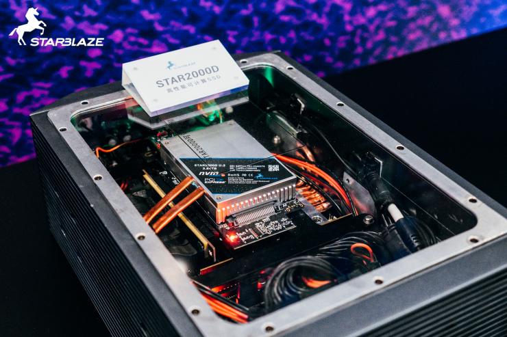 �����߶���ҵ��SSD����оƬ������֧��PCIe 4.0�����һ��ܹ�